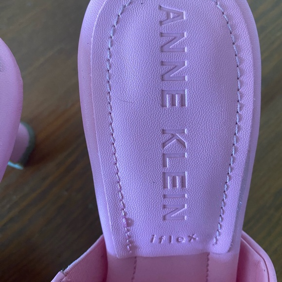 Anne Klein “Jasmine” sandal - Picture 3 of 6